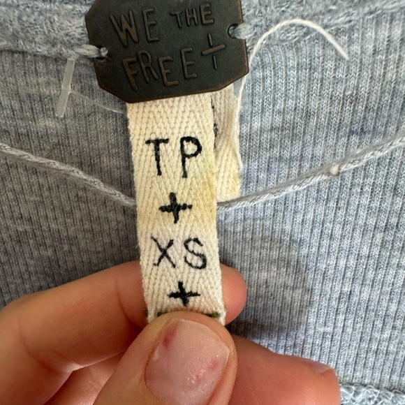 We The Free XS Blue Waffle Thermal Long Sleeve Sweater Distressed - Picture 5 of 10